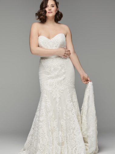 Curvy Designer Wedding Dresses In San Diego
