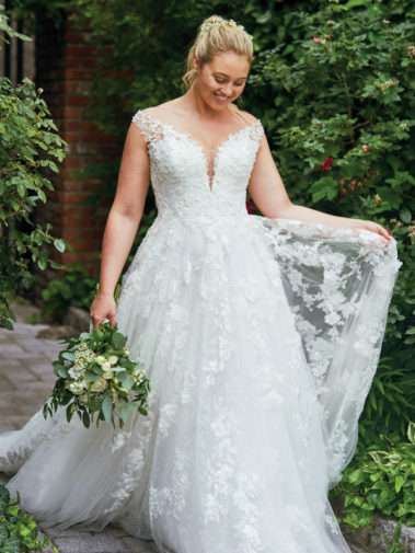 Curvy Designer Wedding Dresses In San Diego