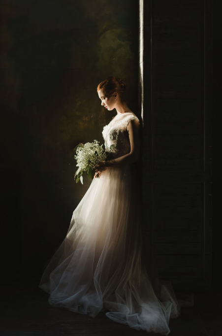 A woman wearing a beautiful wedding dress in San Diego.